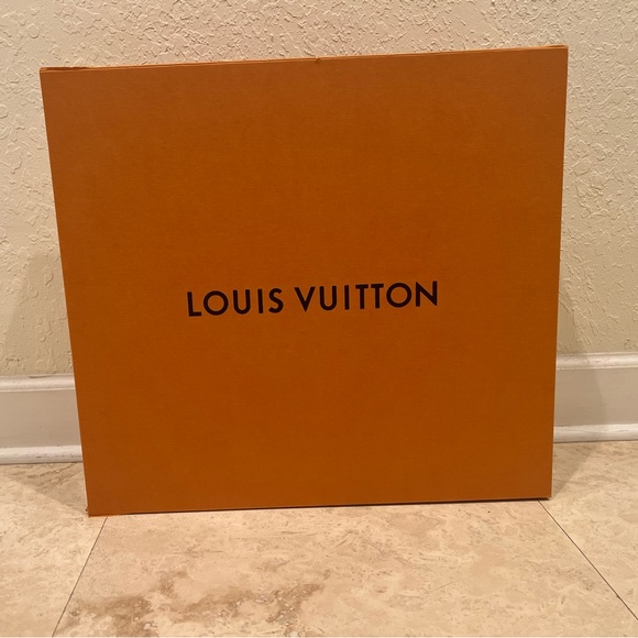 👑Authentic Louis Vuitton Gift/Storage Box Magnetic Closure in Imperial Saffron - Picture 1 of 6